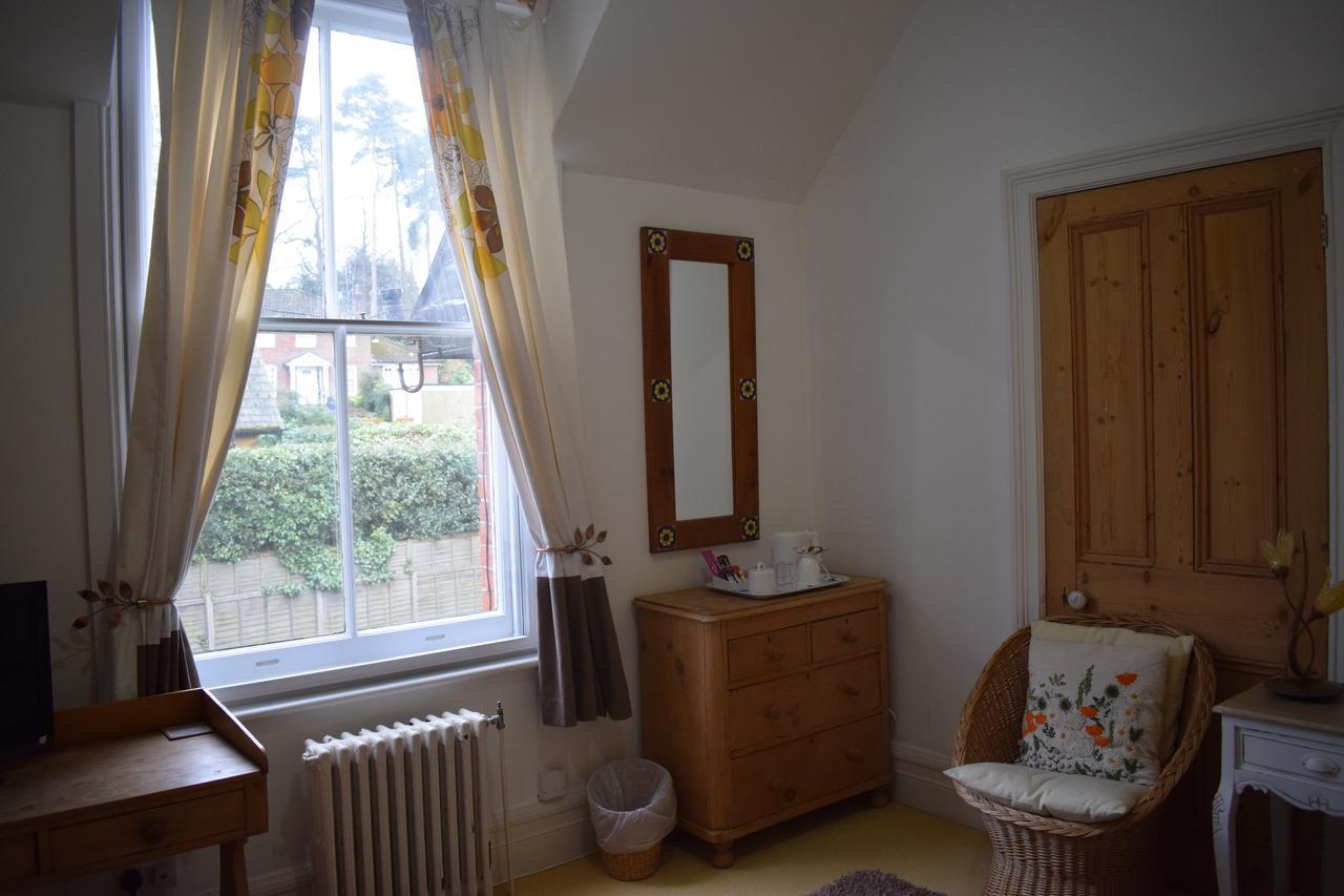 Heatherbank B&B Sandhurst  Buitenkant foto